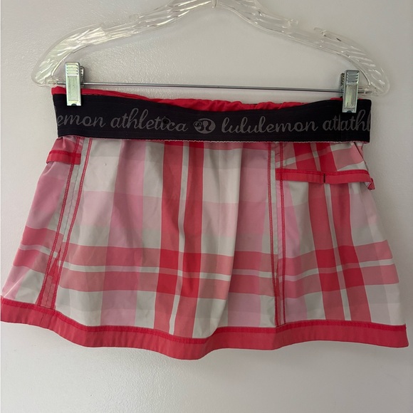 LULU LEMON SIZE medium tennis skirt - Picture 3 of 8